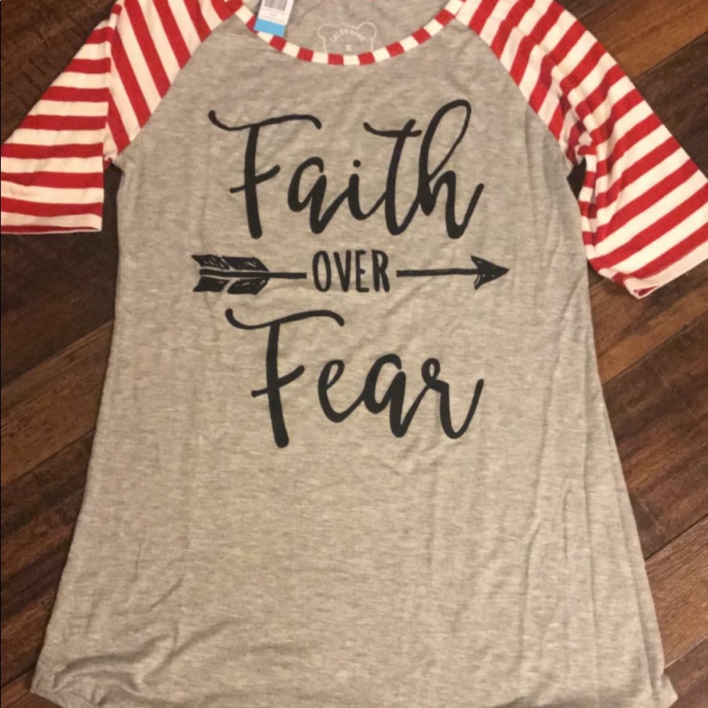 NWT t shirt size S